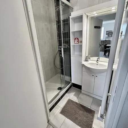 Superbe Face A 30m De La Lägenhet *